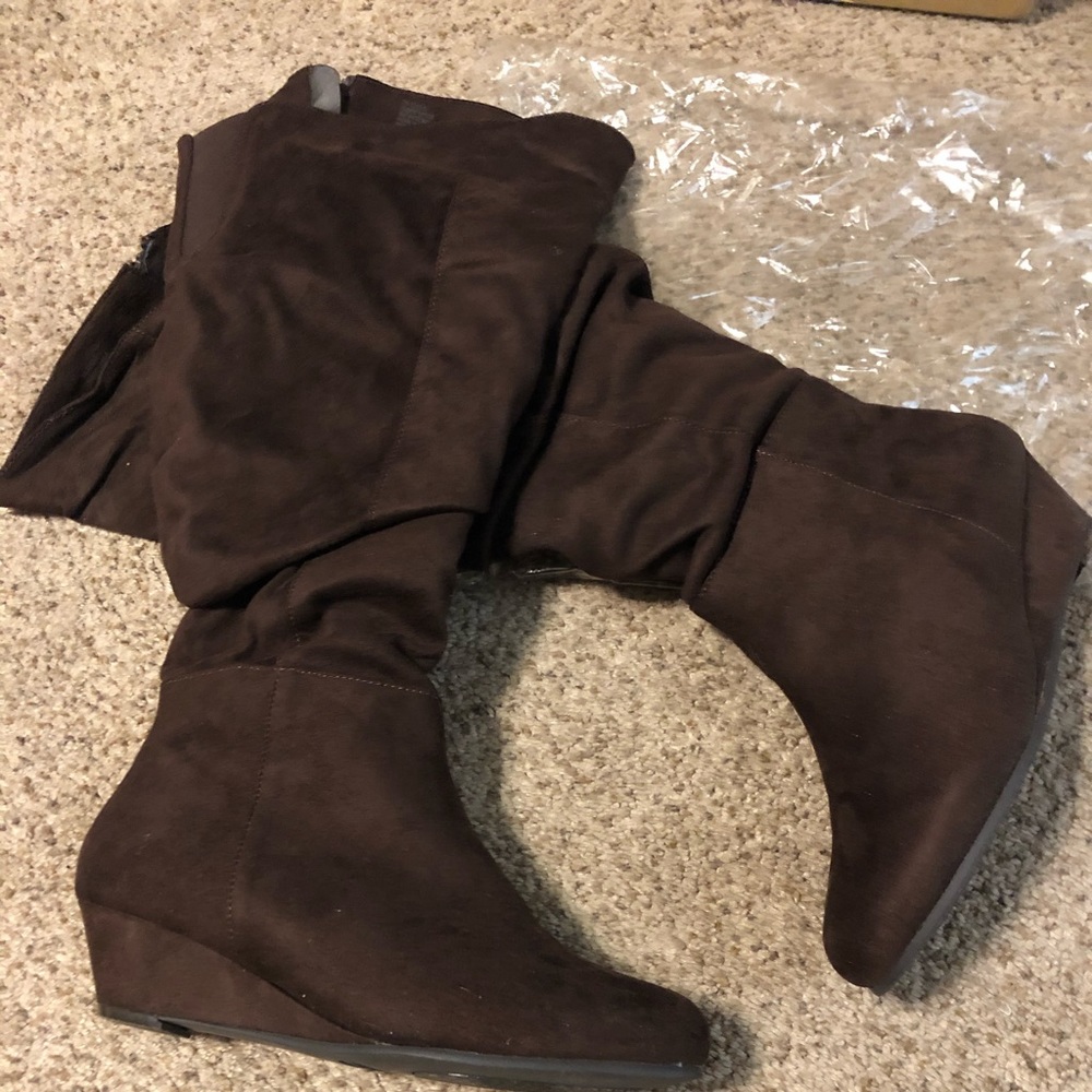 Boots 👢Brand New Still in box